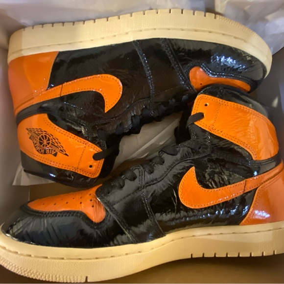 [SOLD] Air Jordan 1 “Shattered Backboard 3.0” - Picture 2 of 10